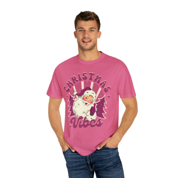 Christmas vibes tshirt - Image 23