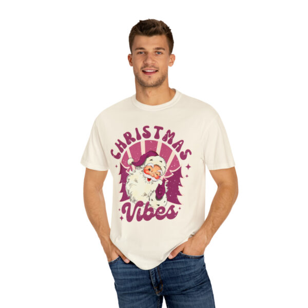 Christmas vibes tshirt - Image 11