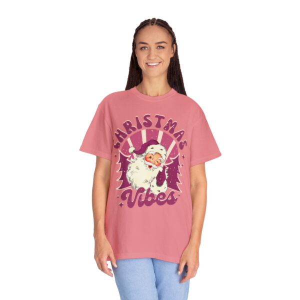 Christmas vibes tshirt - Image 20