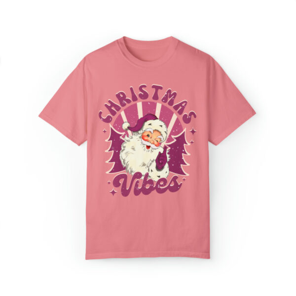 Christmas vibes tshirt - Image 17